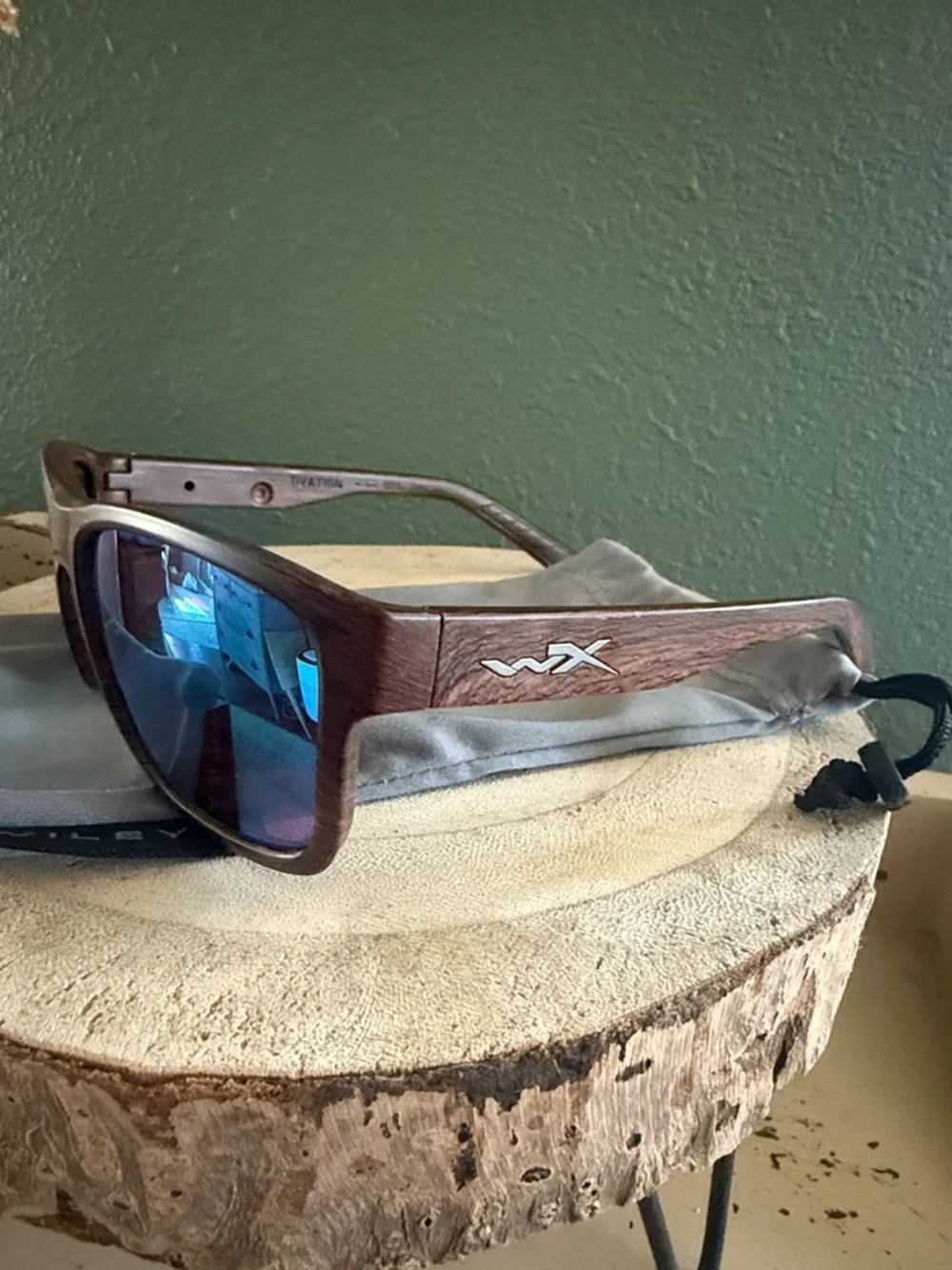 Wiley X Ovation Polarized sunglasses. - Picture 4 of 6